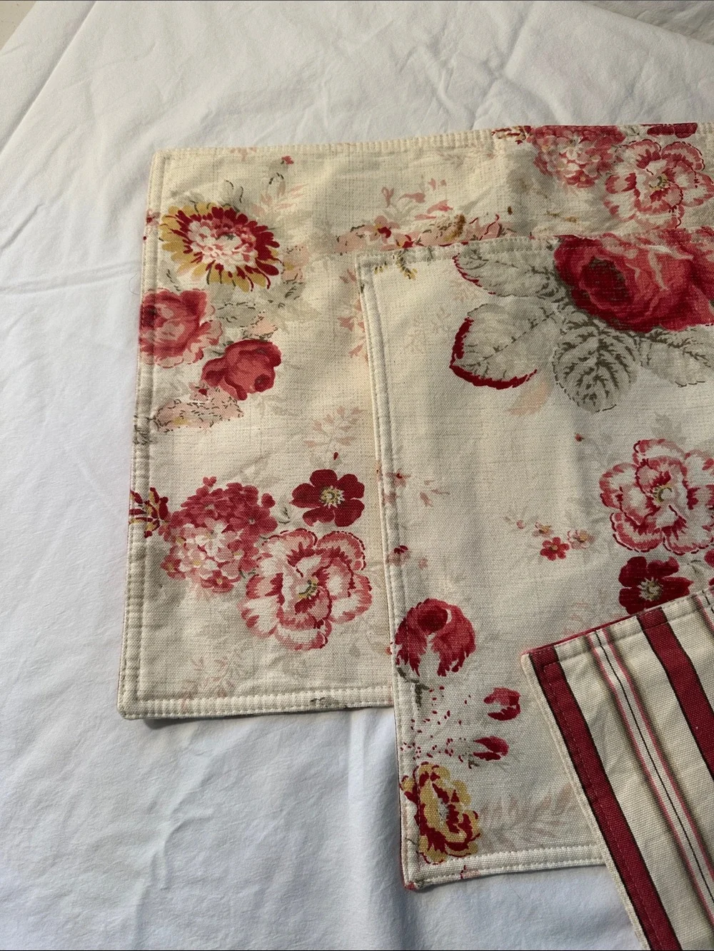 4 Waverly Norfolk Rose Garden Room Shabby Chic Floral Roses placemats